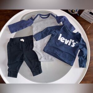 Levi's, Carters Infant Set in Navy and Gray